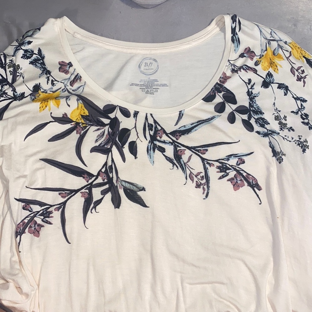 womens flowered shirt
